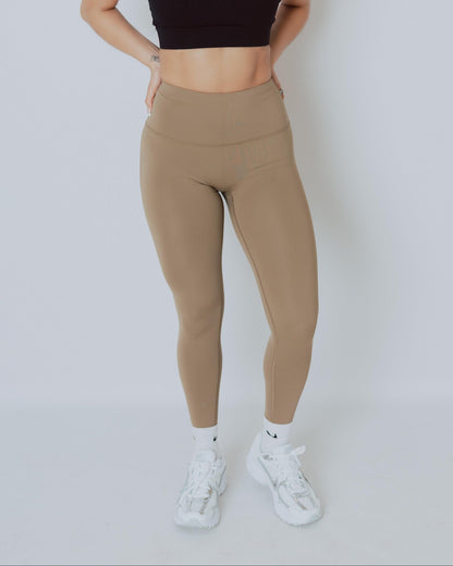 Essence Leggings - RENOVA