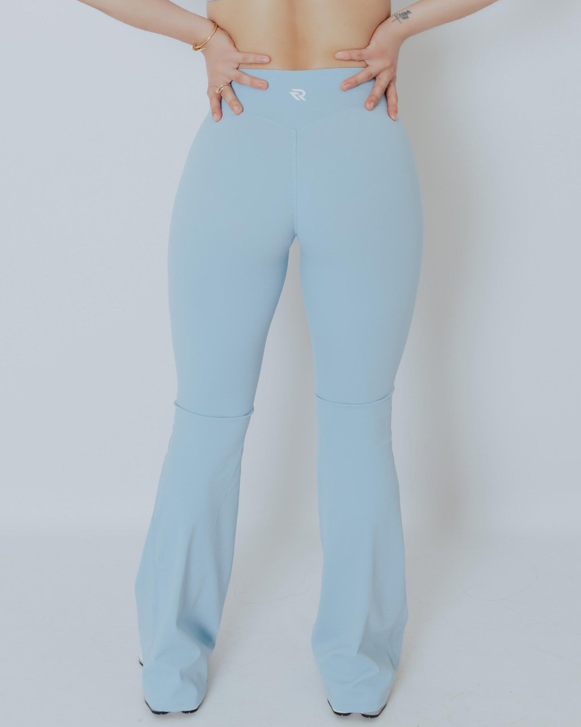 Evolve Flare Leggings - RENOVA